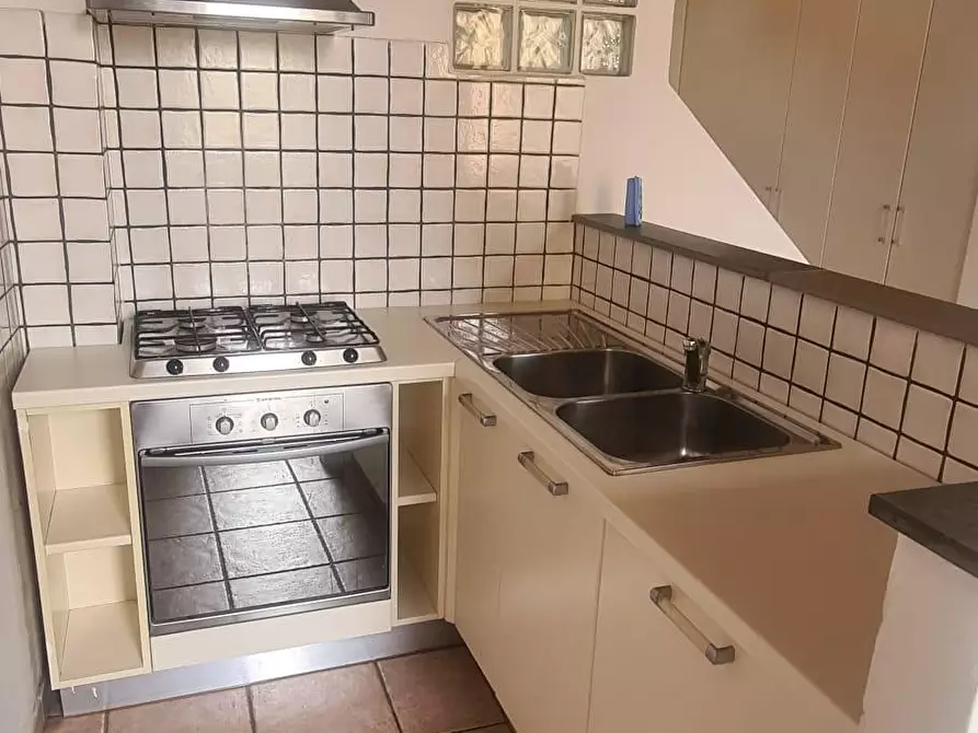 Immagine 4 di Appartamento in vendita  a Livorno