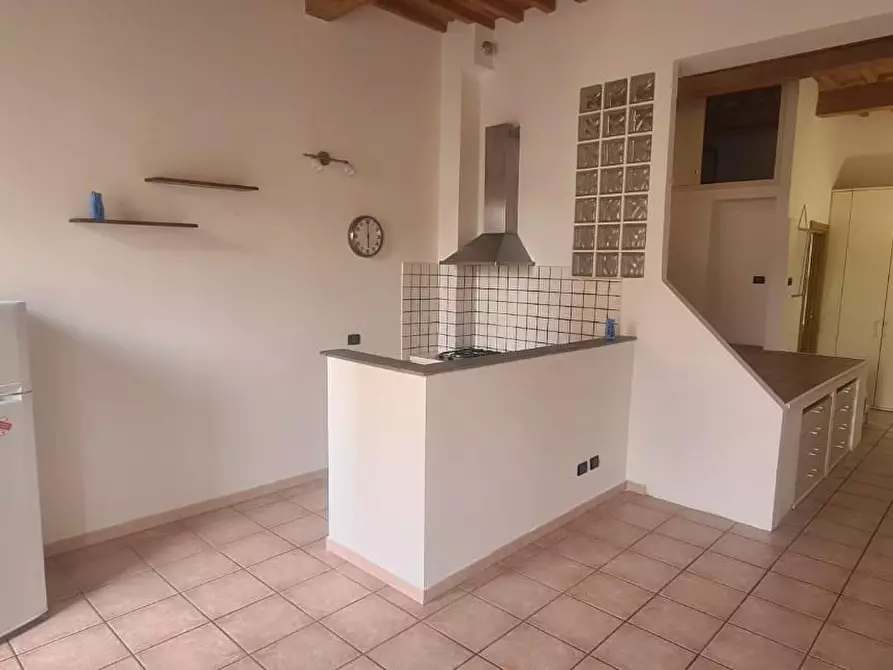 Immagine 2 di Appartamento in vendita  a Livorno