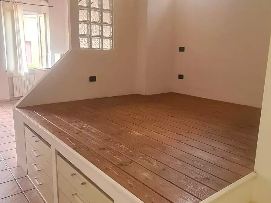 Immagine 7 di Appartamento in vendita  a Livorno