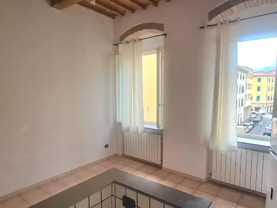 Immagine 3 di Appartamento in vendita  a Livorno