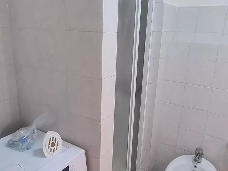 Immagine 9 di Appartamento in vendita  a Livorno