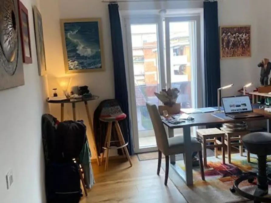 Immagine 8 di Appartamento in vendita  a Lucca