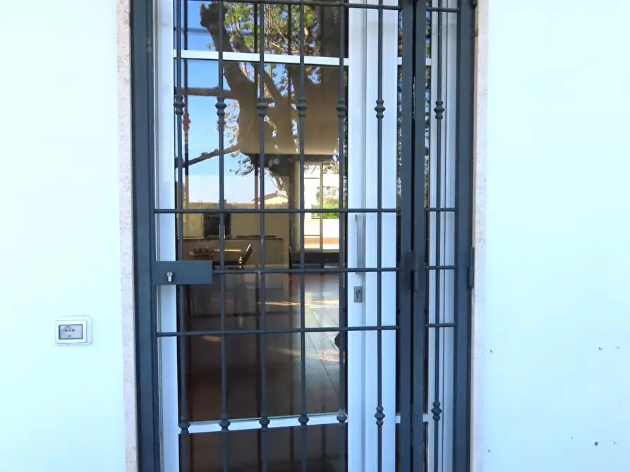 Immagine 12 di Casa trifamiliare in affitto  a Massa