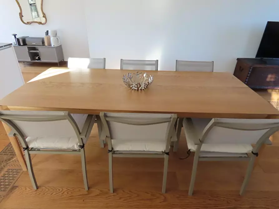 Immagine 17 di Casa trifamiliare in affitto  a Massa