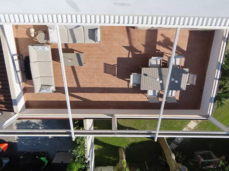 Immagine 44 di Casa trifamiliare in affitto  a Massa