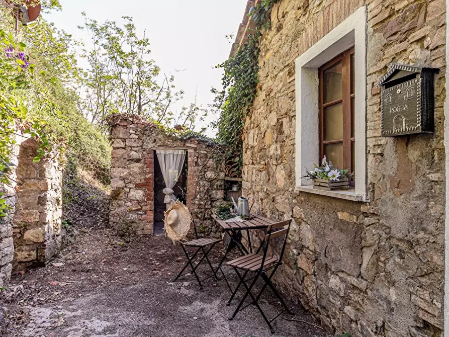Immagine 52 di Appartamento in vendita  a Pomarance