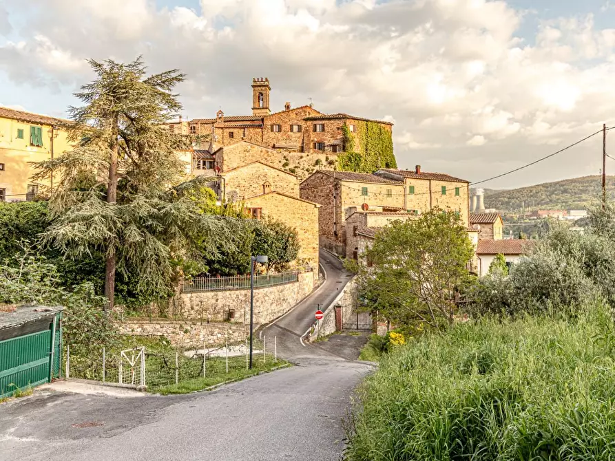 Immagine 61 di Appartamento in vendita  a Pomarance