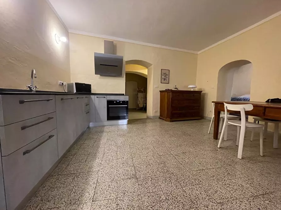 Immagine 25 di Appartamento in vendita  a Siena