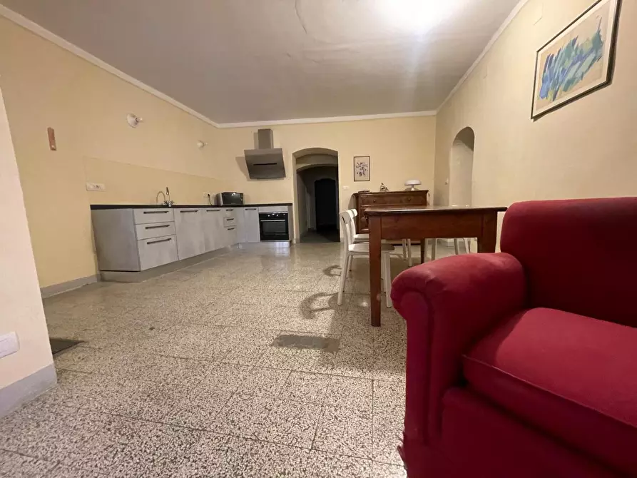 Immagine 3 di Appartamento in vendita  a Siena