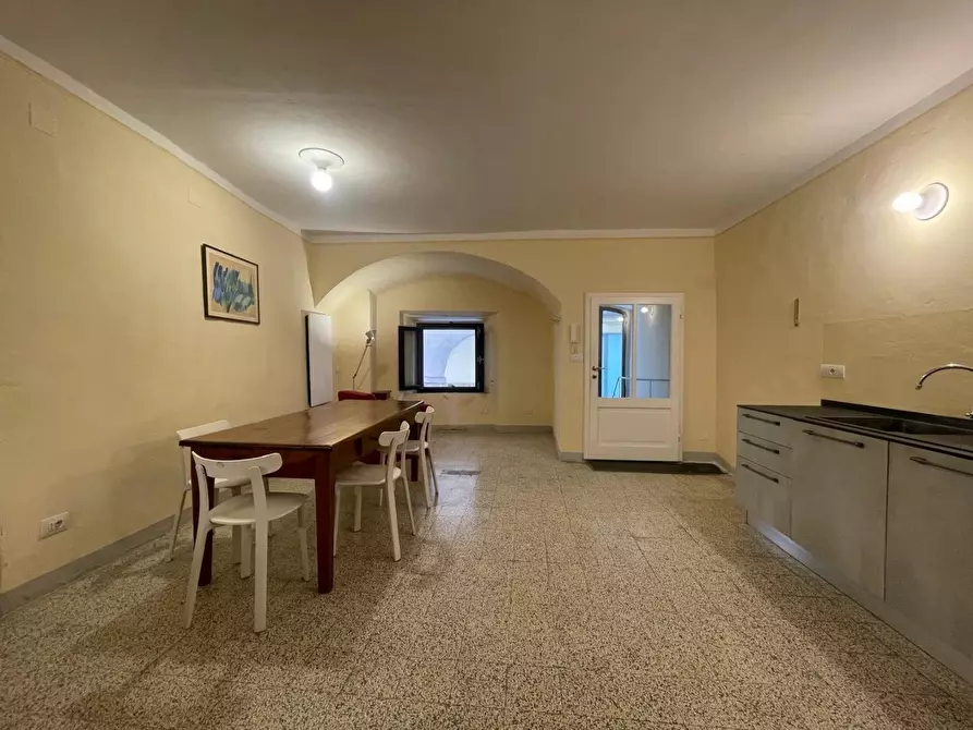 Immagine 4 di Appartamento in vendita  a Siena