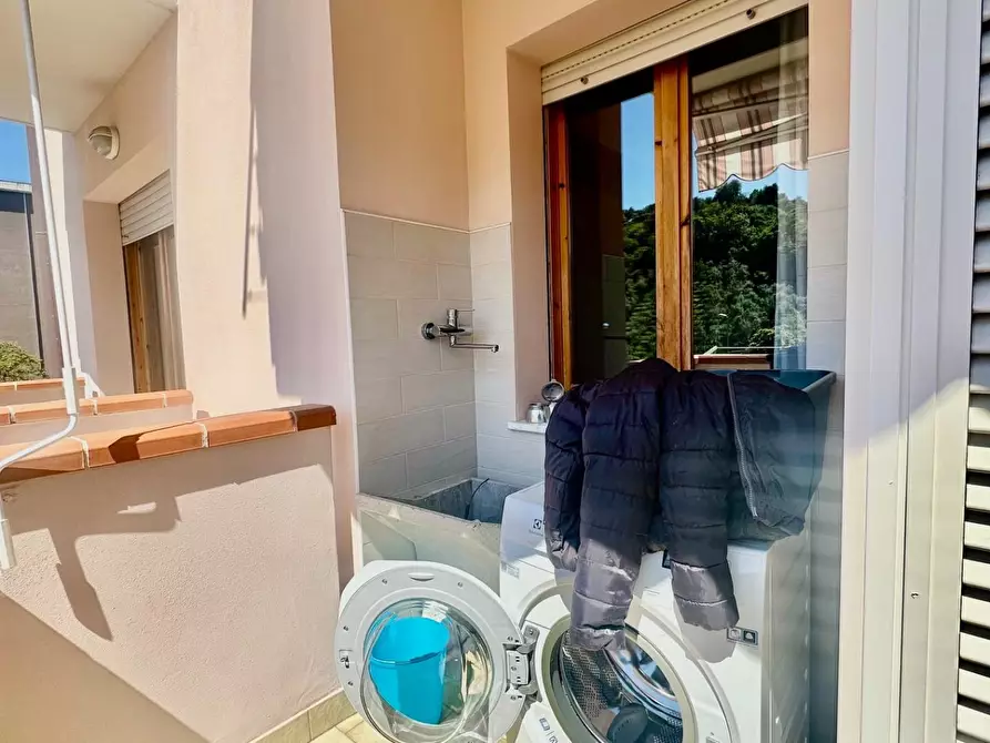 Immagine 20 di Appartamento in vendita  a Carrara