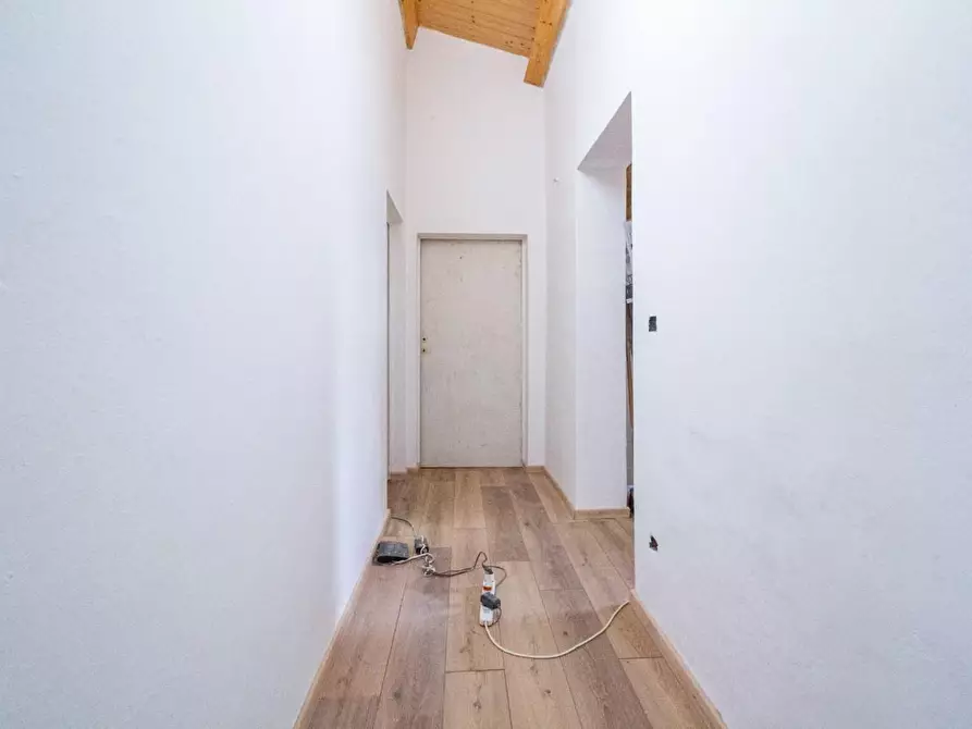 Immagine 18 di Villa in vendita  a San Giuliano Terme
