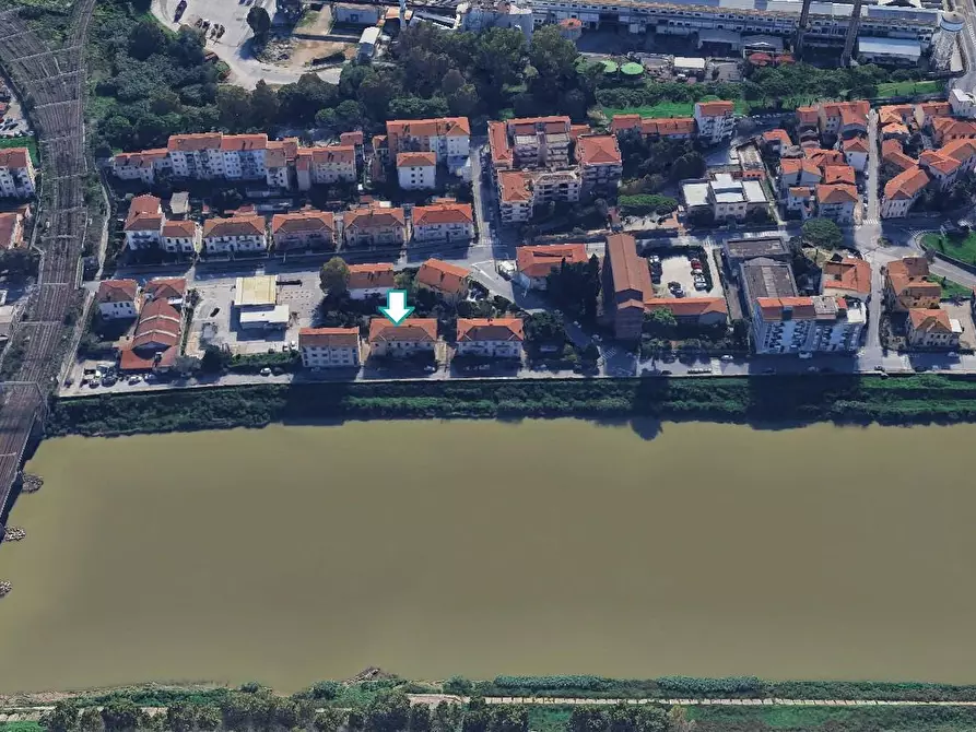 Immagine 3 di Appartamento in vendita  a Pisa