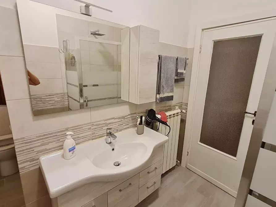 Immagine 12 di Appartamento in vendita  a Pisa
