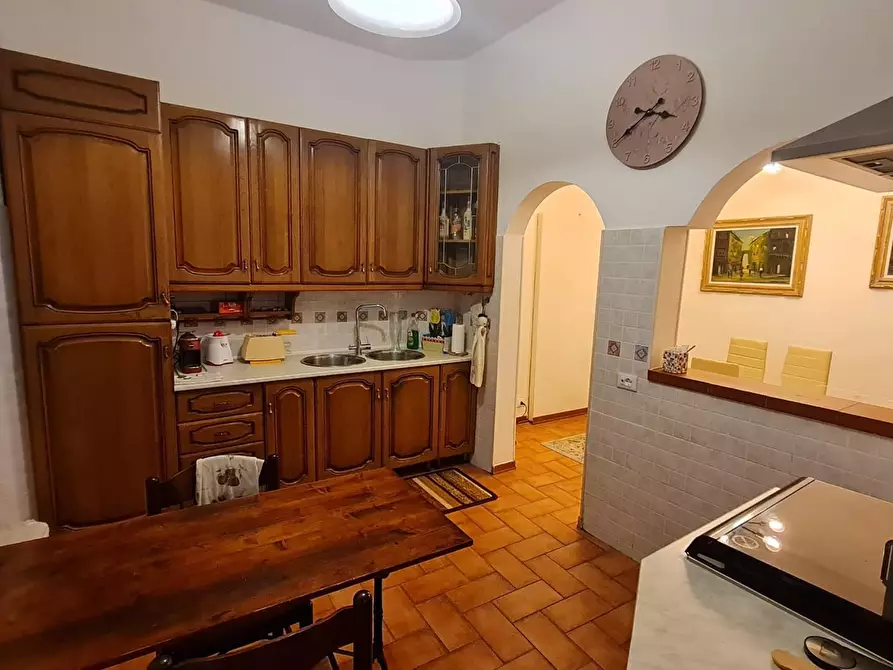 Immagine 6 di Appartamento in vendita  a Pisa