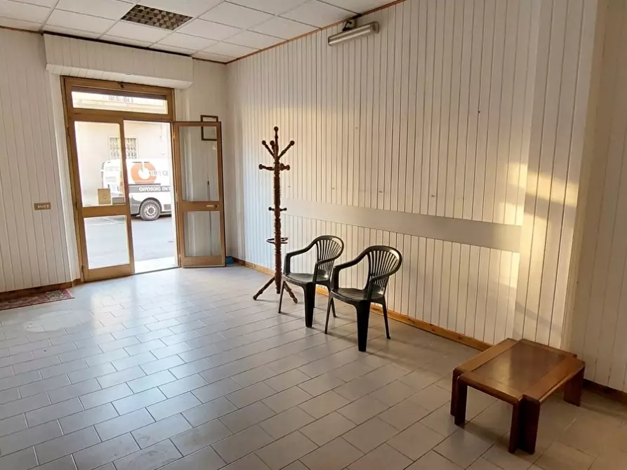 Immagine 3 di Locale commerciale in vendita  a Casciana Terme Lari