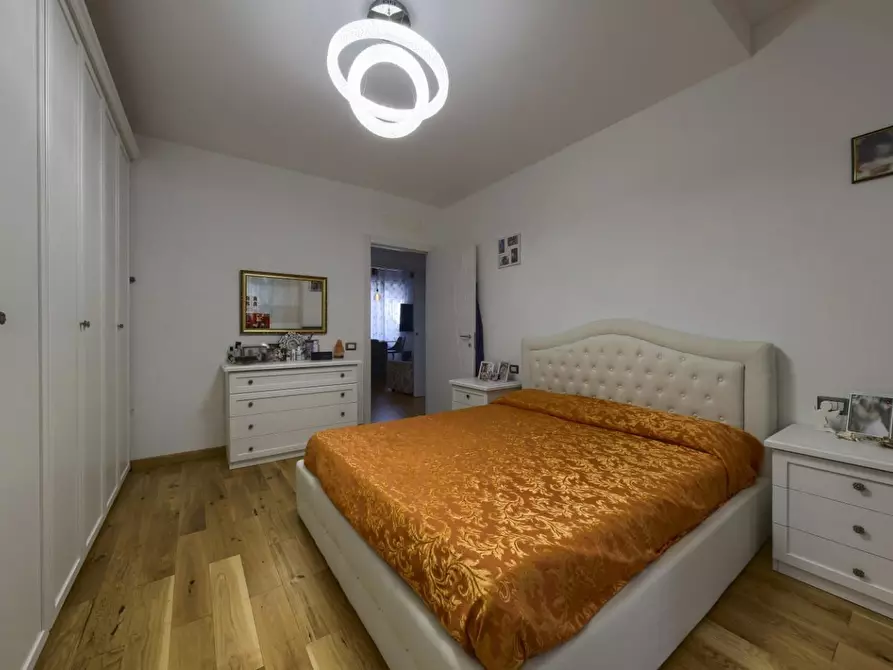 Immagine 13 di Appartamento in vendita  a Firenze