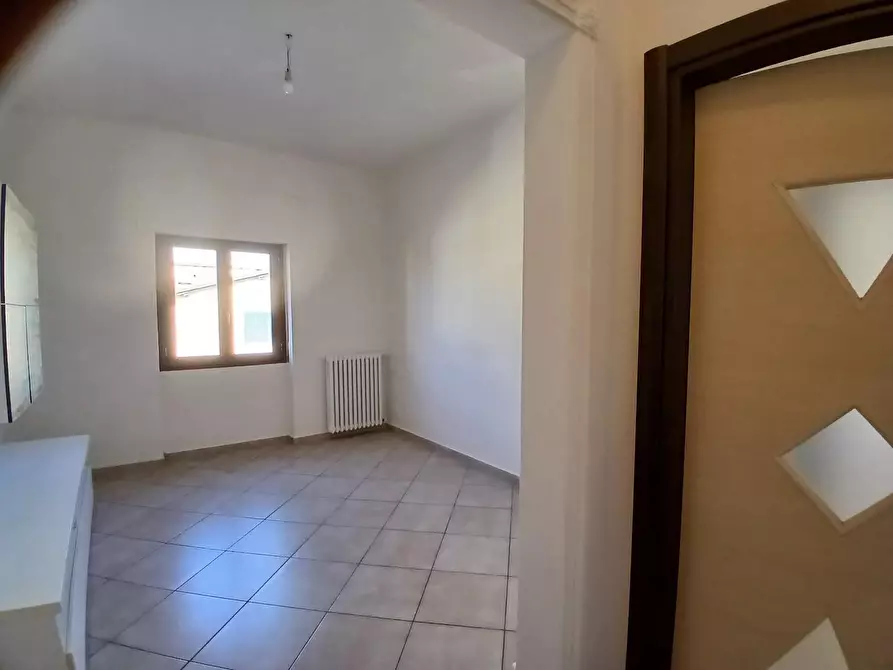 Immagine 5 di Appartamento in vendita  a Rosignano Marittimo