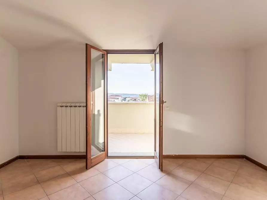 Immagine 20 di Appartamento in vendita  a Santa Croce Sull'arno