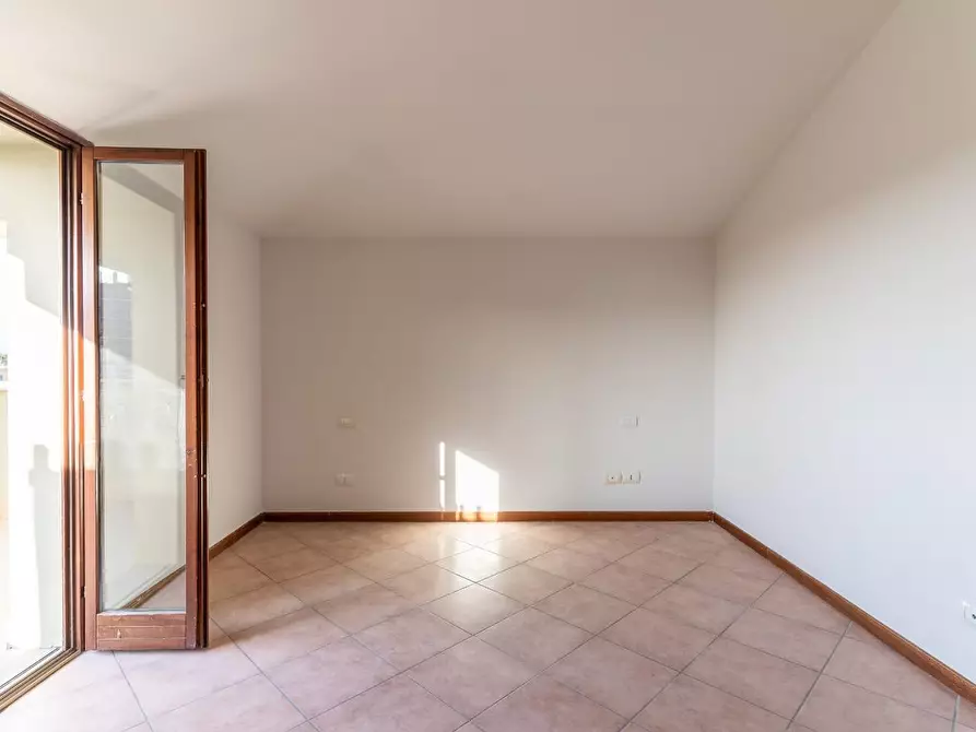 Immagine 14 di Appartamento in vendita  a Santa Croce Sull'arno