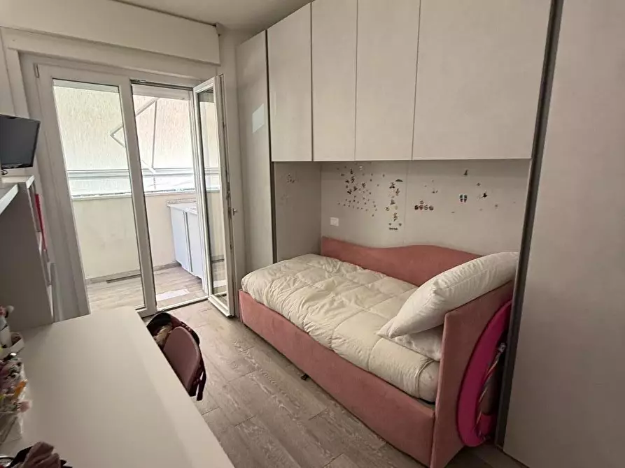 Immagine 46 di Appartamento in vendita  a Massa