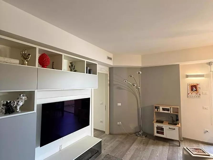 Immagine 61 di Appartamento in vendita  a Massa