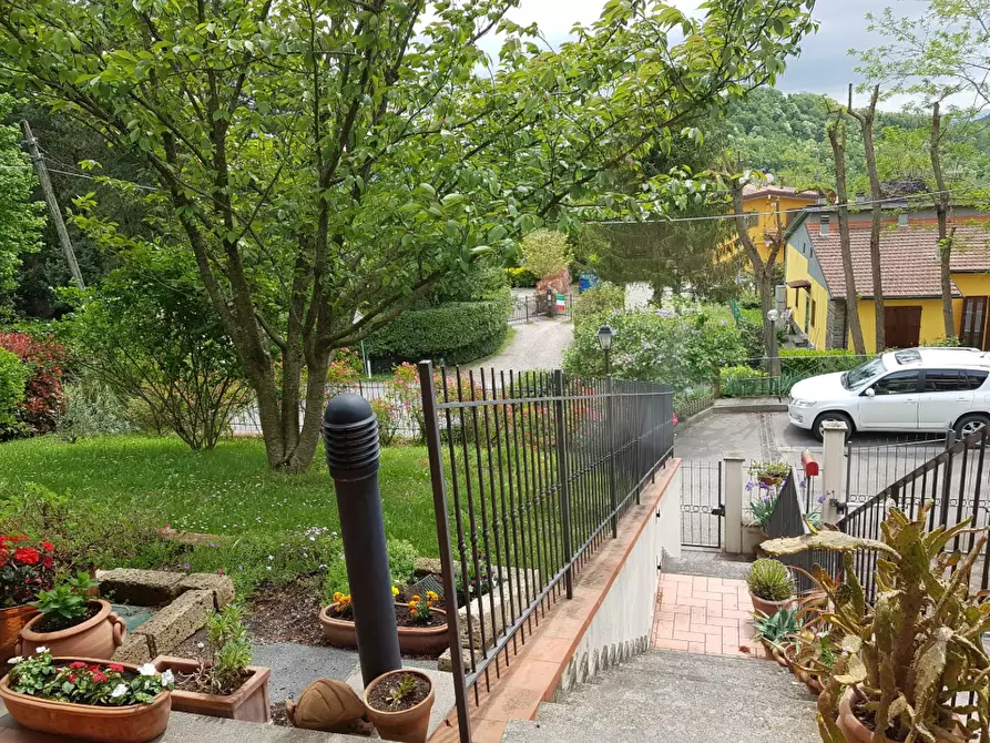 Immagine 10 di Casa bifamiliare in vendita  a Barberino Di Mugello