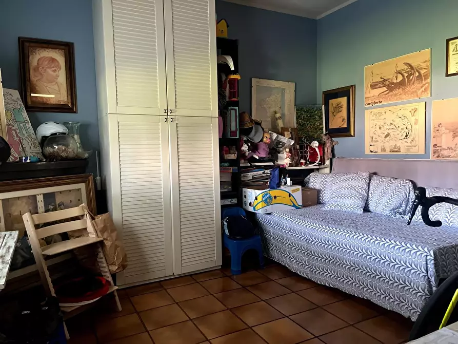 Immagine 7 di Villa in vendita  a Seravezza