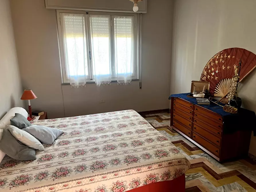 Immagine 13 di Villa in vendita  a Seravezza