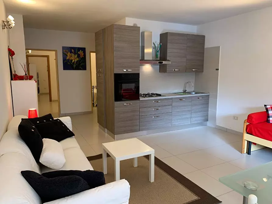 Immagine 2 di Loft/Open space in vendita  a San Vincenzo