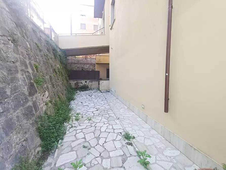 Immagine 28 di Appartamento in vendita  a Siena
