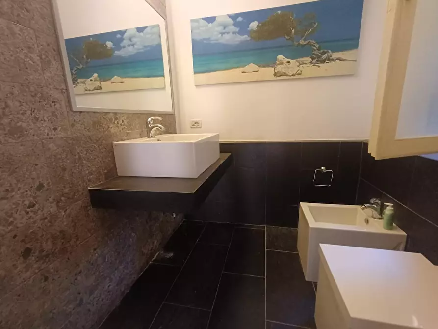 Immagine 21 di Appartamento in vendita  a Siena