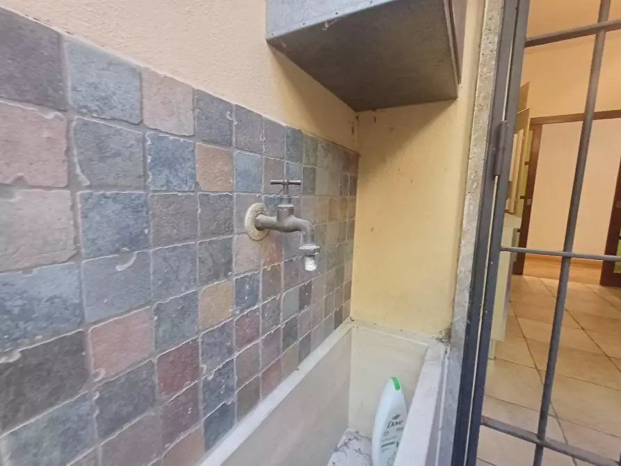 Immagine 25 di Appartamento in vendita  a Siena