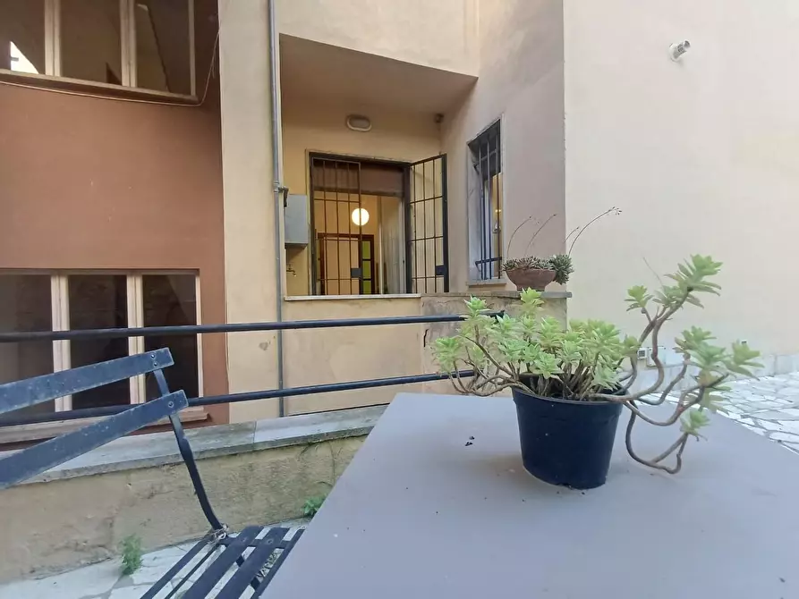 Immagine 31 di Appartamento in vendita  a Siena