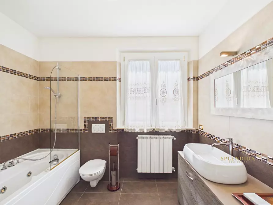 Immagine 21 di Villa in affitto  a Forte Dei Marmi