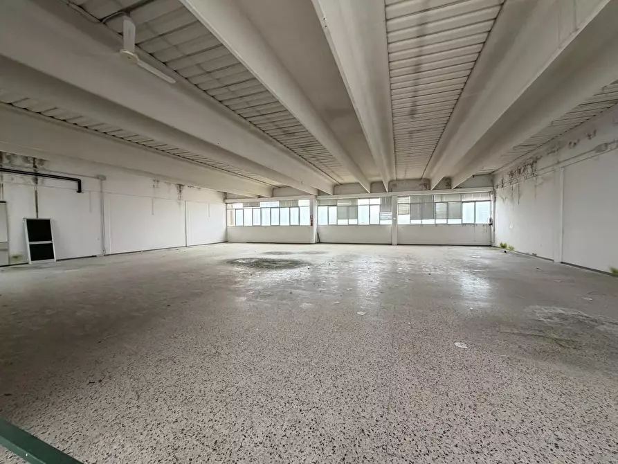 Immagine 16 di Capannone industriale in vendita  a Empoli