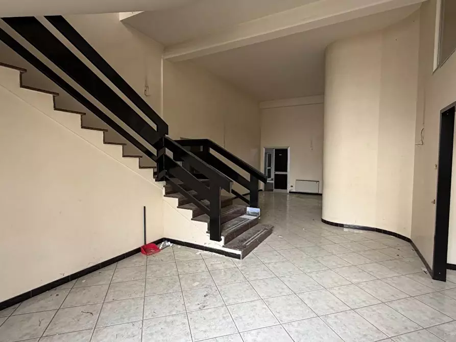 Immagine 3 di Capannone industriale in vendita  a Empoli