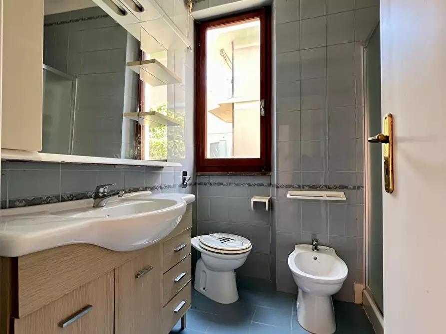 Immagine 9 di Appartamento in vendita  a Massa