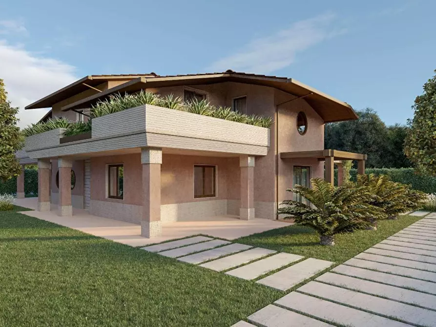 Immagine 3 di Villa in vendita  a Forte Dei Marmi