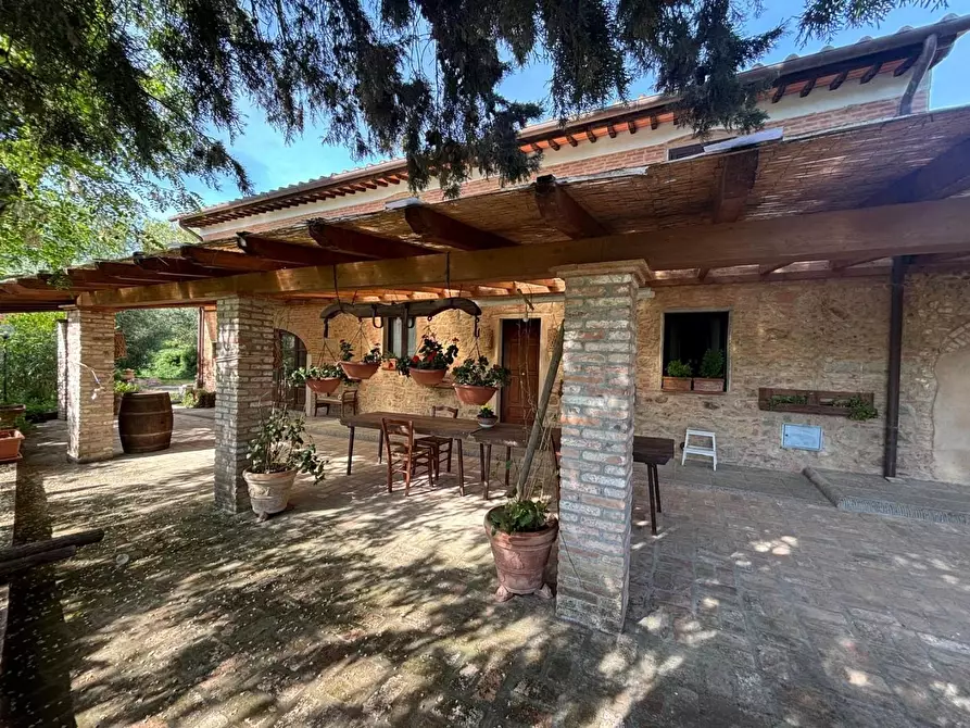 Immagine 23 di Villa in vendita  a Palaia