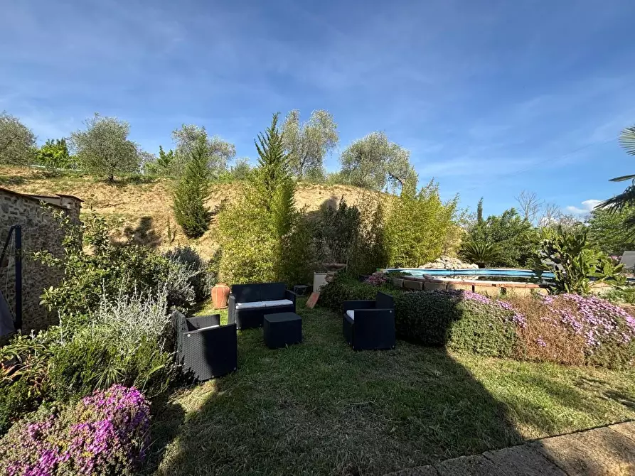 Immagine 7 di Villa in vendita  a Palaia
