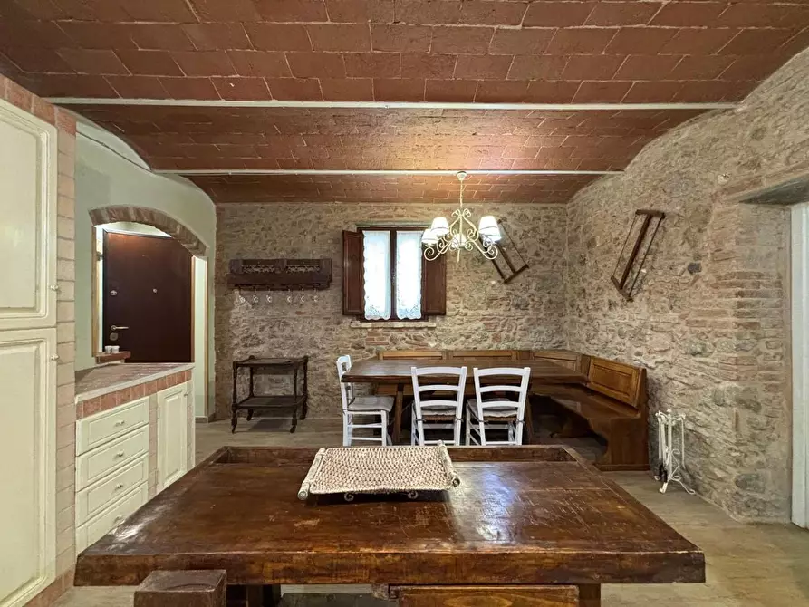 Immagine 41 di Villa in vendita  a Palaia