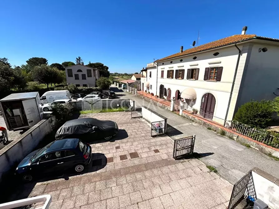 Immagine 16 di Appartamento in vendita  a Pontedera