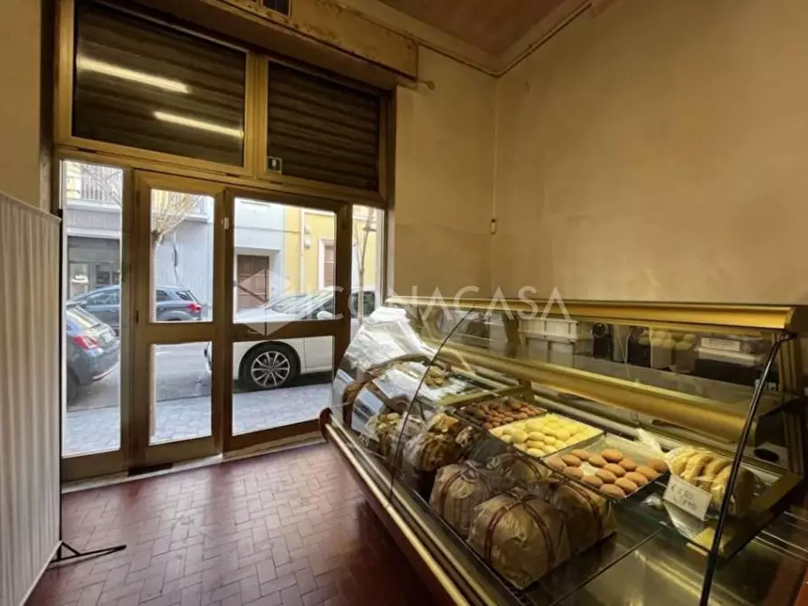 Immagine 14 di Attività artigianale in vendita  a Pontedera