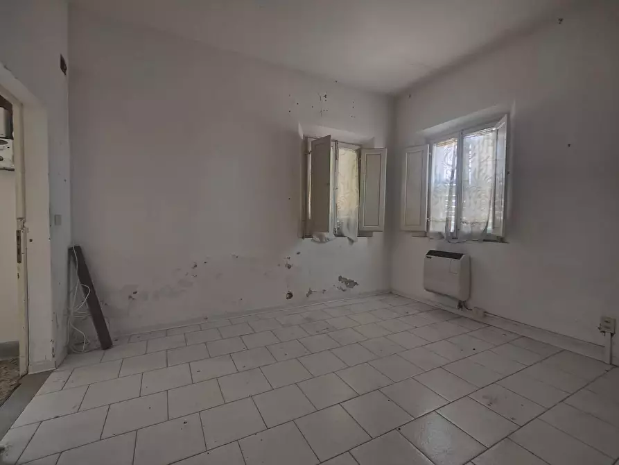 Immagine 2 di Villa in vendita  a Empoli