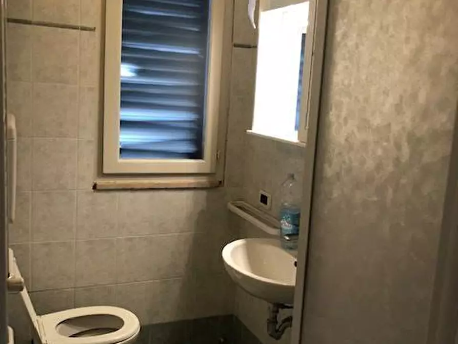 Immagine 2 di Appartamento in affitto  a Pisa