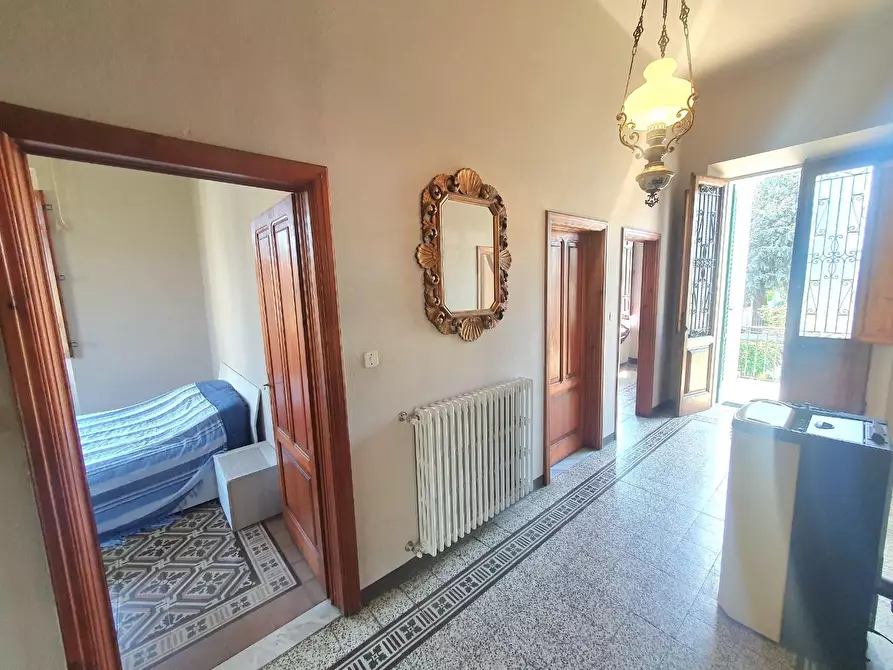 Immagine 14 di Villa in vendita  a Lucca