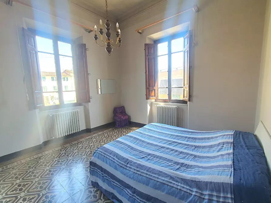Immagine 16 di Villa in vendita  a Lucca