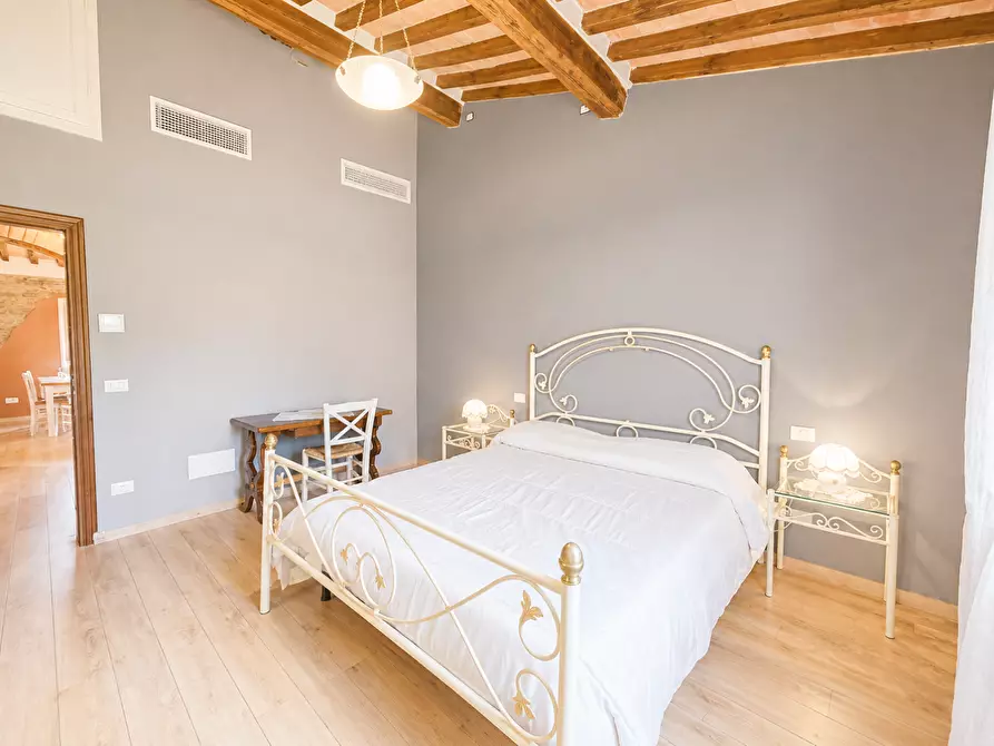 Immagine 11 di Rustico / casale in vendita  a San Giuliano Terme