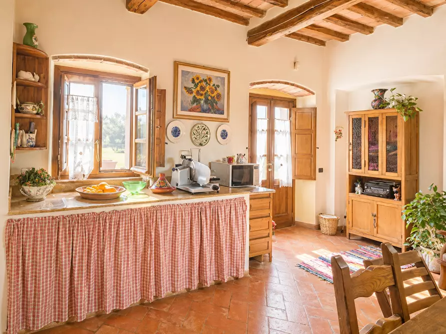 Immagine 17 di Rustico / casale in vendita  a San Giuliano Terme